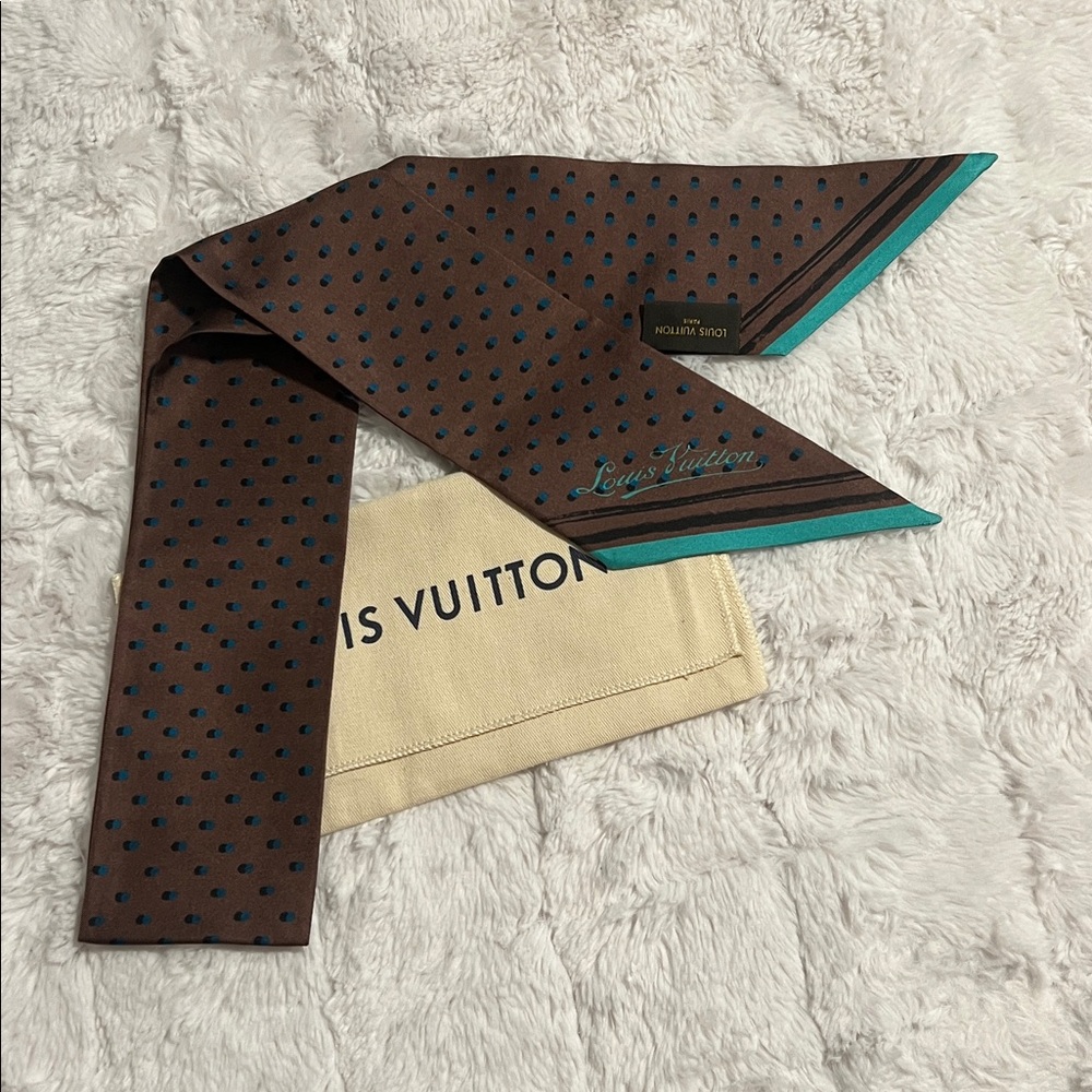 New Authentic Louis Vuitton Bandeau❗️